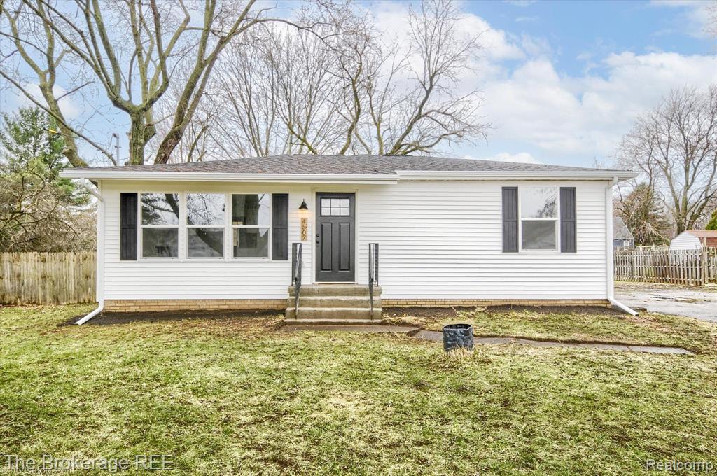 4507 N BELSAY Road, Flint, MI 48506 — Photo 2