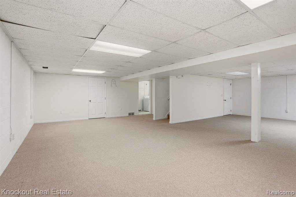 2 Wilshire Drive, Frankenmuth, MI 48734 — Photo 27
