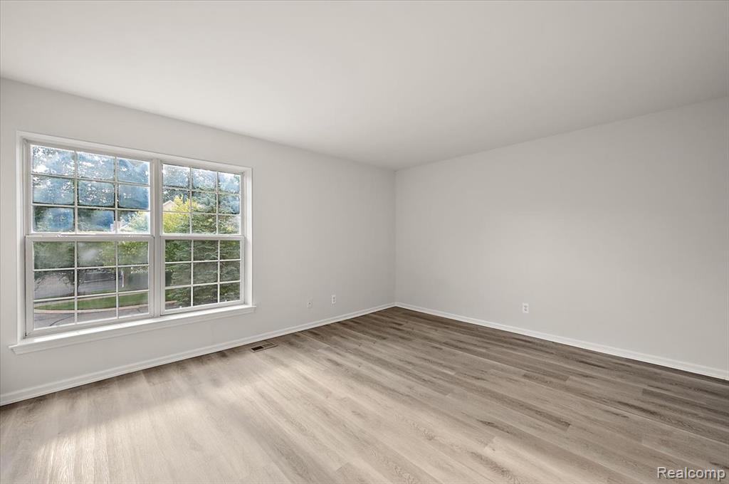 56150 Chesapeake Trail, Shelby Twp, MI 48316 — Photo 31