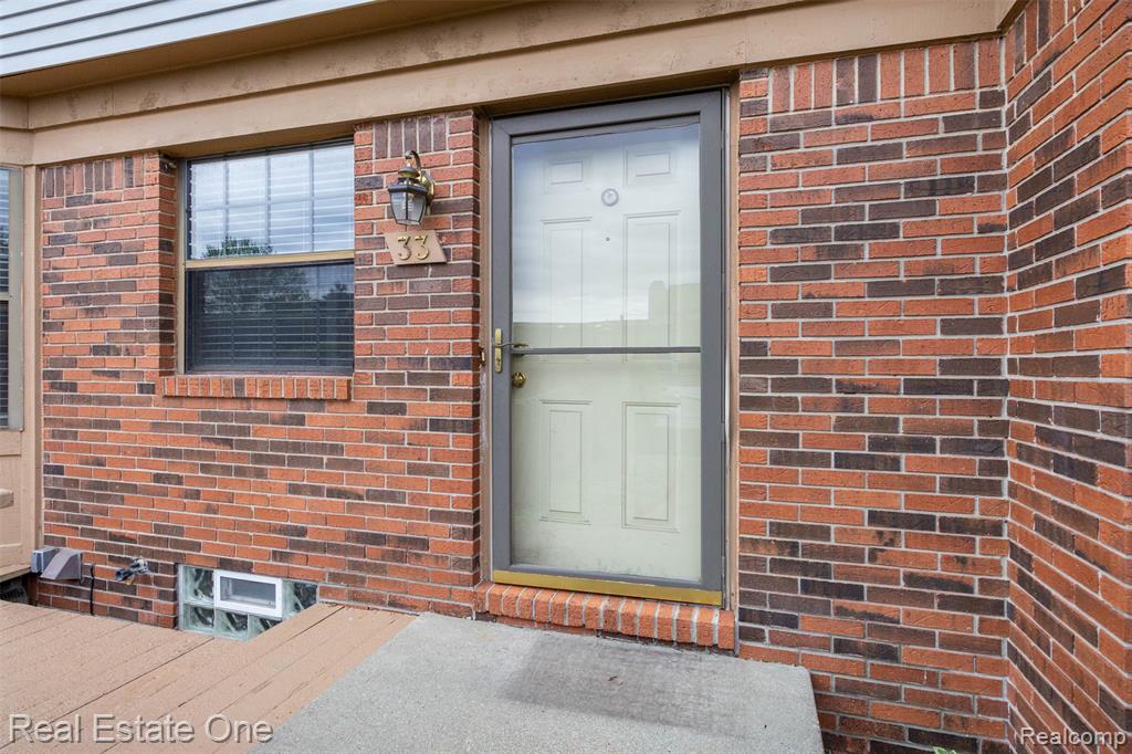1891 Vine Way Drive, 33, Canton, MI 48188 — Photo 6