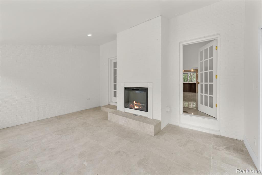 47974 Deer Trail Drive, Canton, MI 48187 — Photo 29