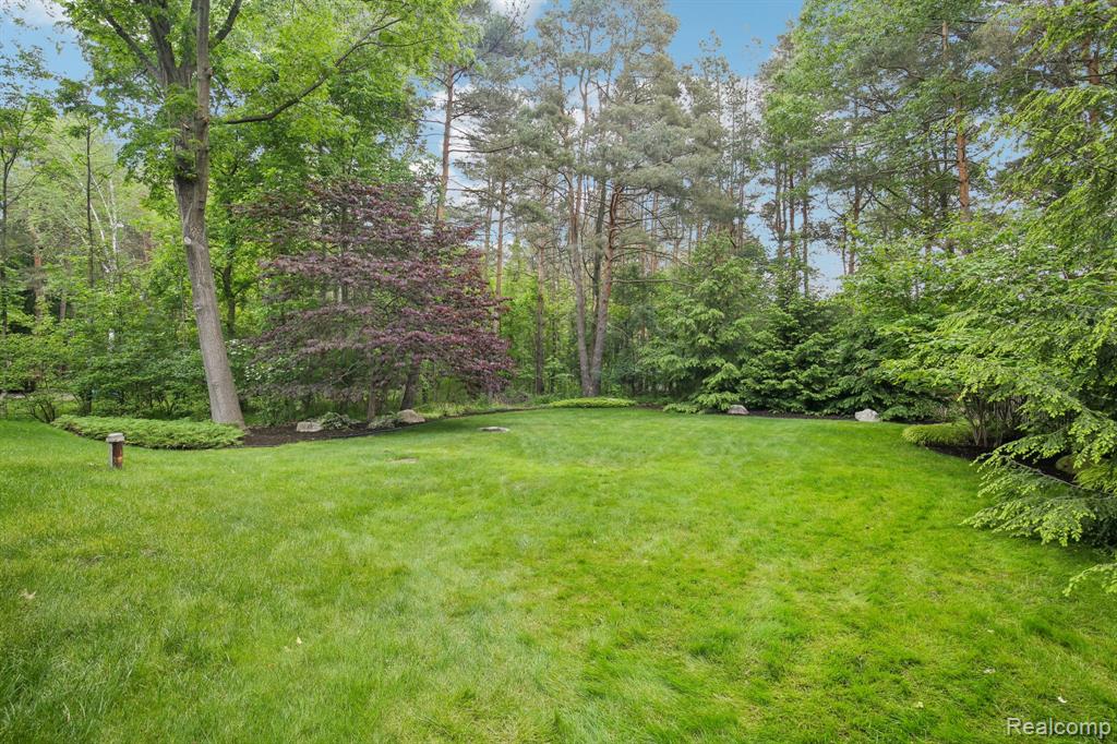 7680 Allen Road, Clarkston, MI 48348 — Photo 9