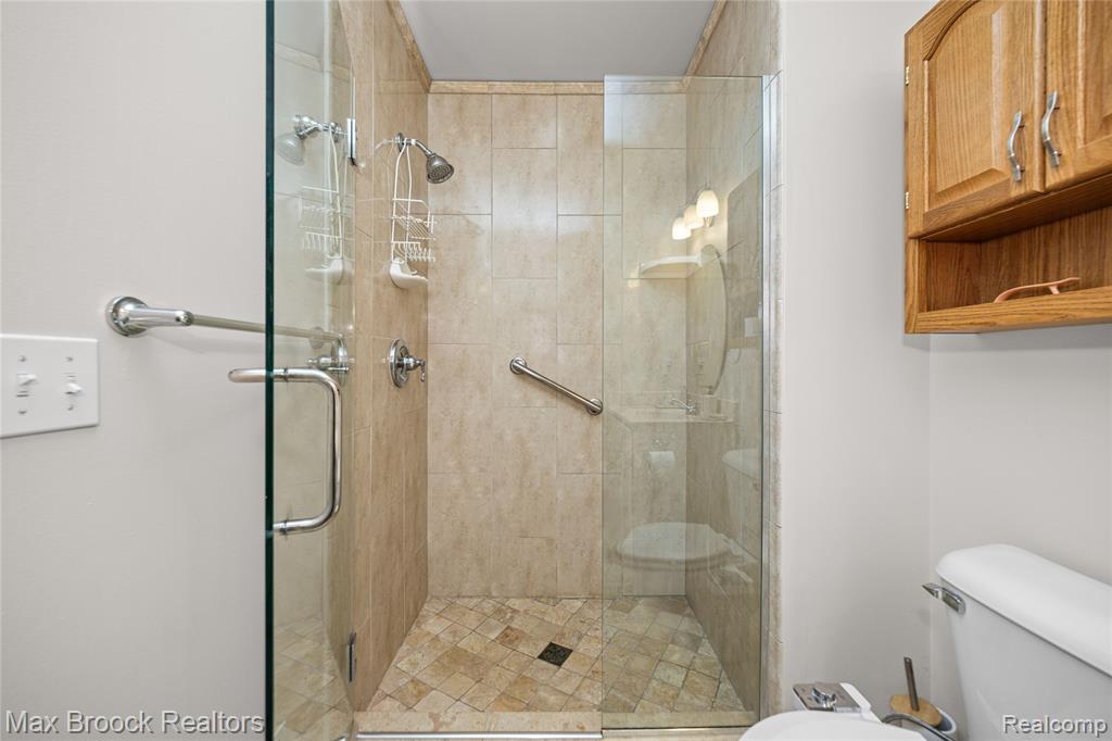 35263 Kings Forest Boulevard, Clinton Twp, MI 48035 — Photo 29