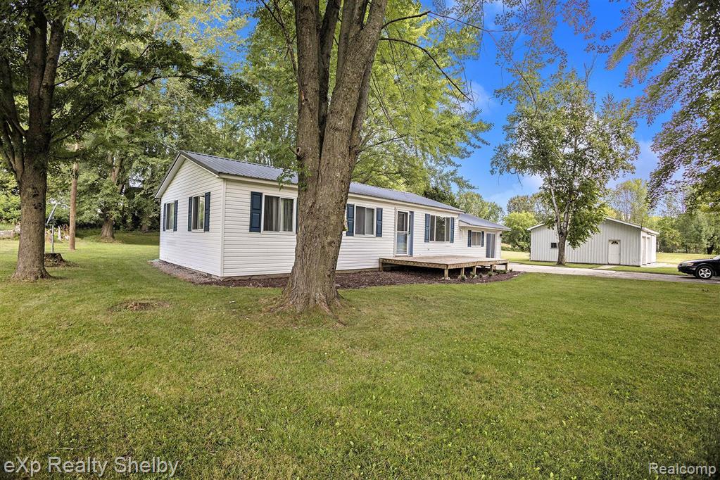 9486 MIRAMICHI Drive, Evart, MI 49631 — Photo 3