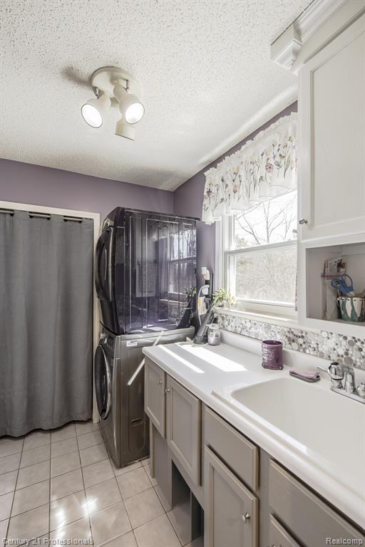 5492 E Alyssa Court, White Lake, MI 48383 — Photo 29