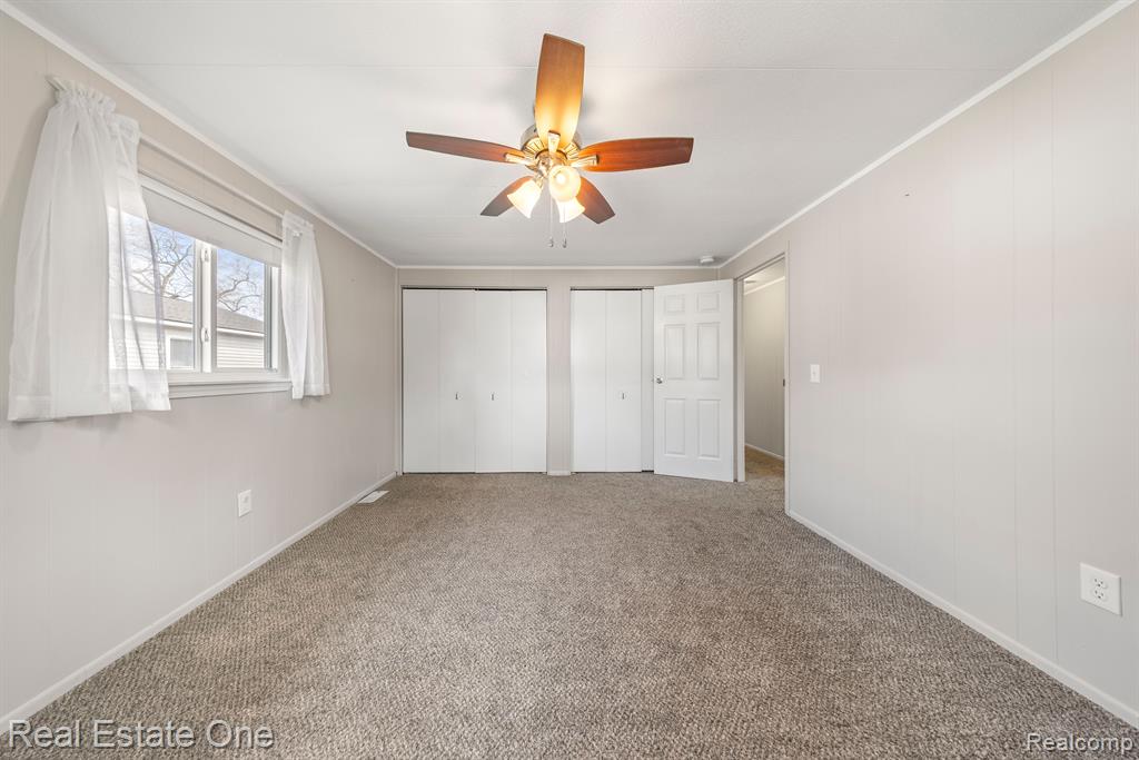 542 SNYDER Road, Highland, MI — Photo 18