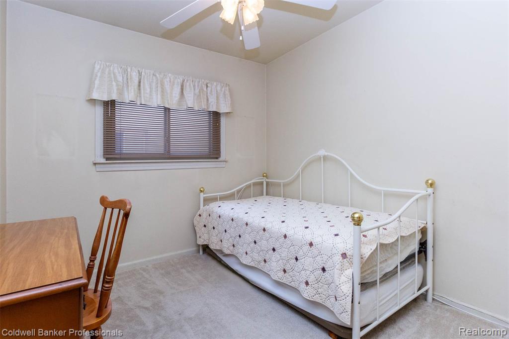7332 N Vernon Street E, Dearborn Heights, MI 48127 — Photo 20