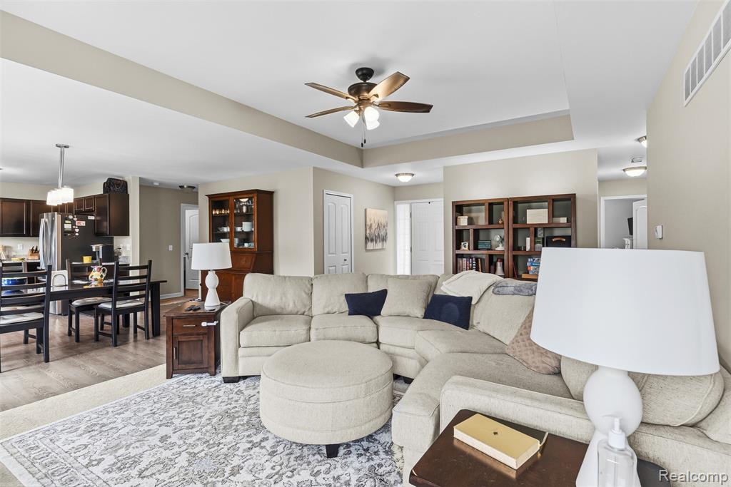 2261 Legacy Drive, Burton, MI 48519 — Photo 7