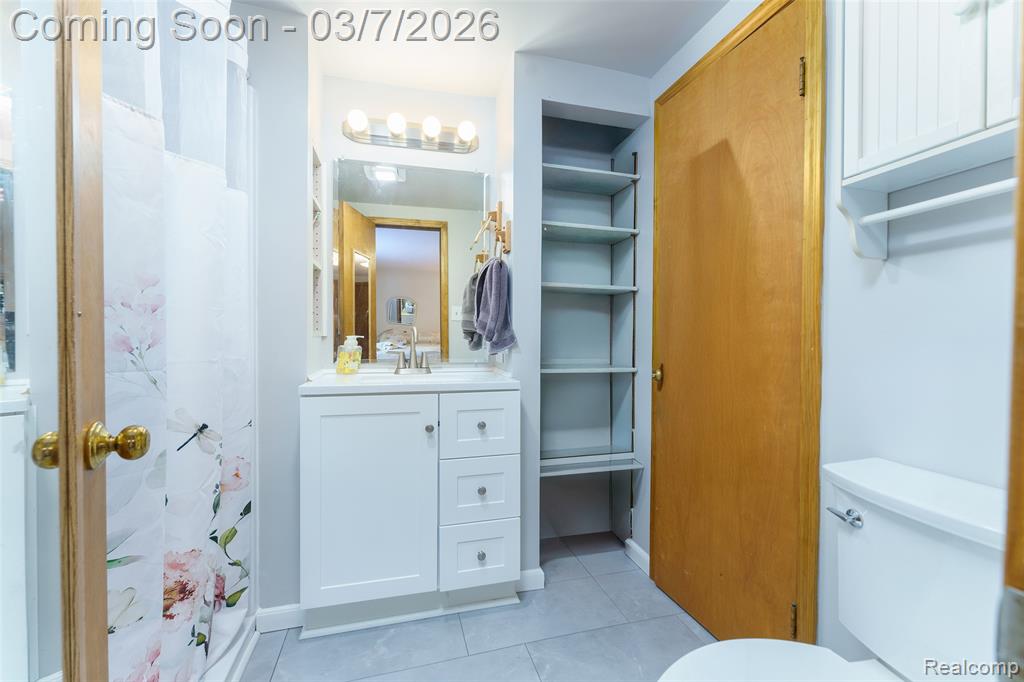 5851 Kinyon Drive, Brighton, MI 48116 — Photo 21