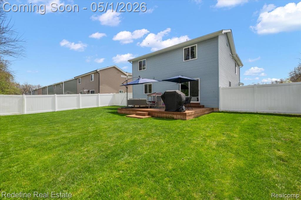 310 Fountain Park Drive, Waterford, MI 48327 — Photo 30