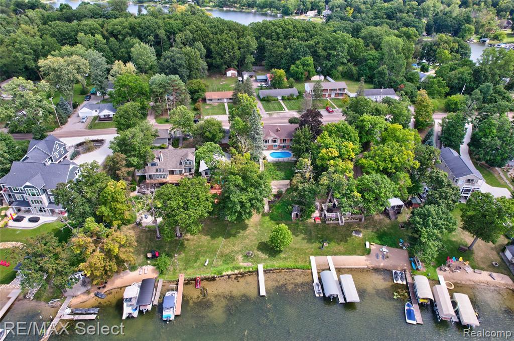 16172 Crest Drive, Linden, MI 48451 — Photo 52