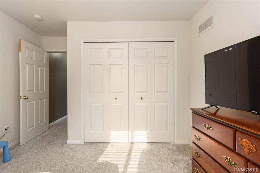230 E Elizabeth Street, Lake Orion, MI 48362 — Photo 31