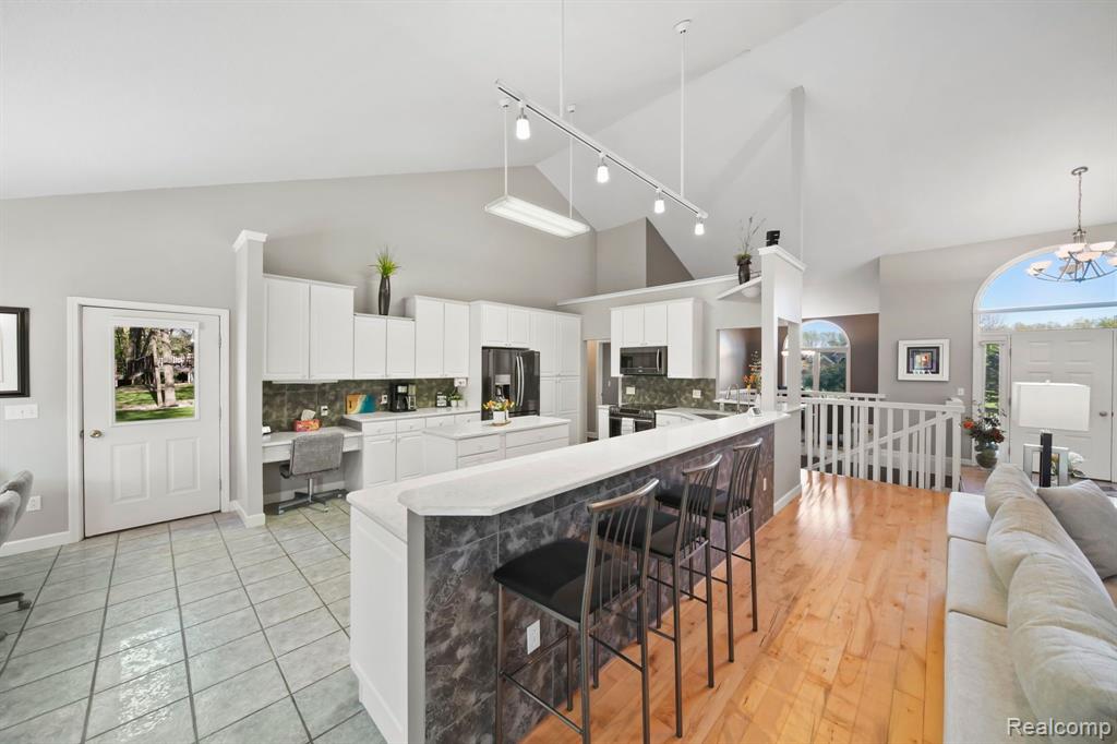 4852 INDIAN CREEK Drive, Jackson, MI 49201 — Photo 17