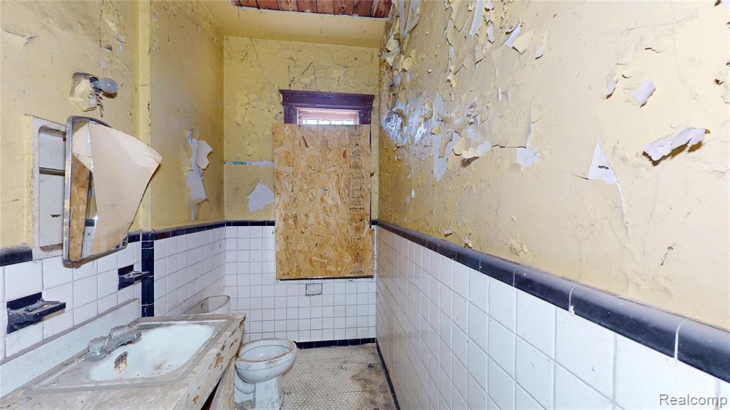 817 W Grand Boulevard, Detroit, MI 48216 — Photo 33