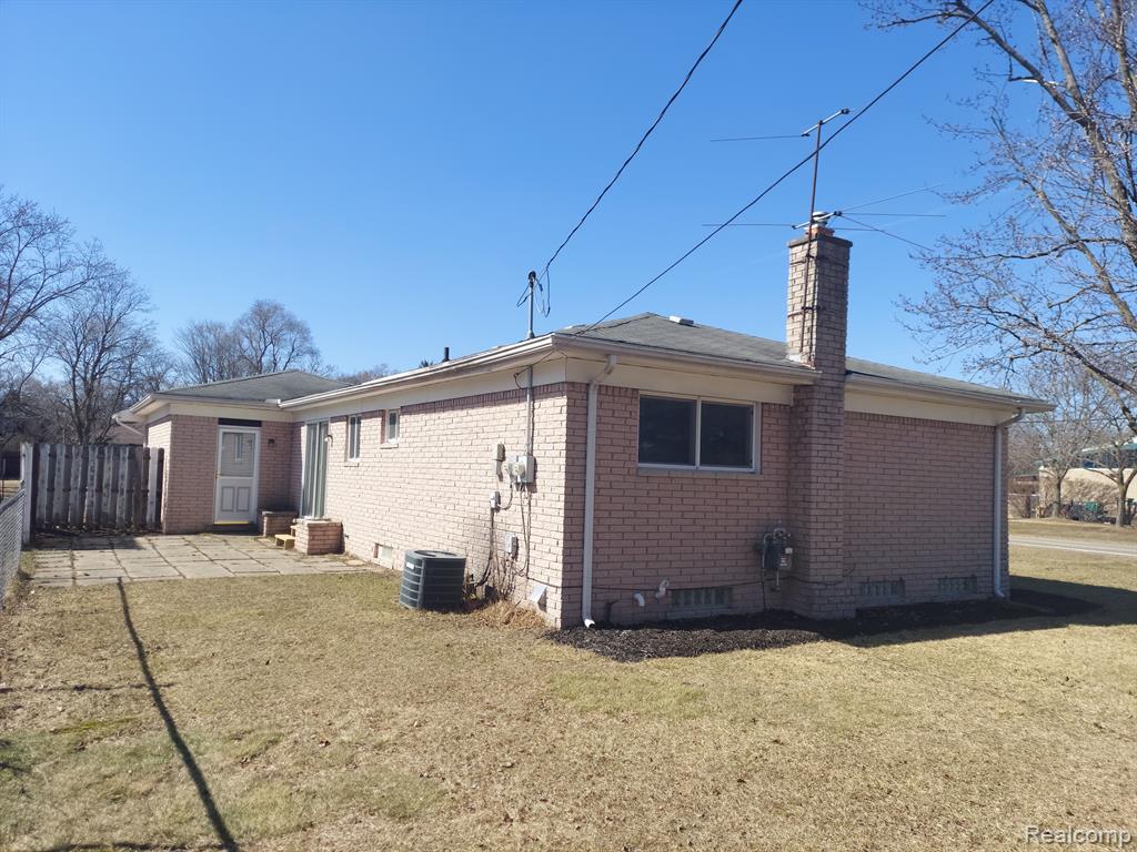 5238 RIDGETOP Drive, Waterford, MI 48327 — Photo 3