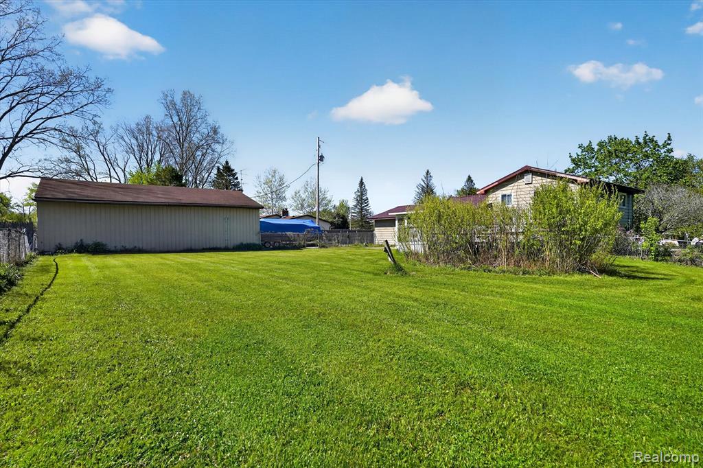 4450 N Vassar Road, Flint, MI 48506 — Photo 39