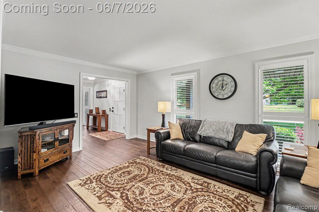 4071 Shore Crest Drive, West Bloomfield, MI 48323 — Photo 5