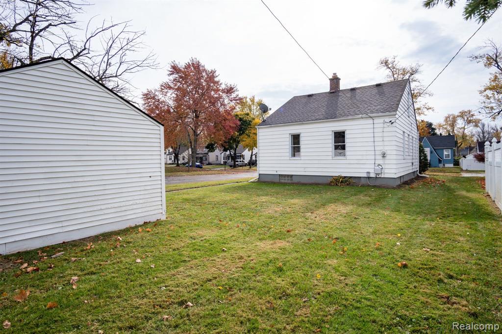 597 MARKLE Avenue, Pontiac, MI 48340 — Photo 18