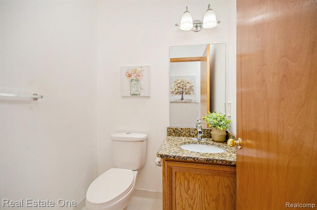 47935 Remington Court, Chesterfield, MI 48047 — Photo 25
