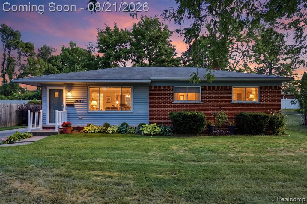 38477 Ann Arbor Trail, Livonia, MI 48150