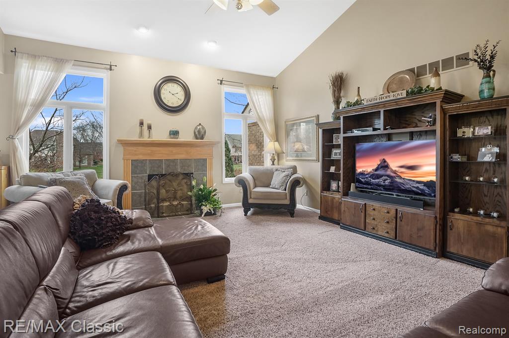 5924 LOVEWOOD Court, Canton, MI 48187 — Photo 11