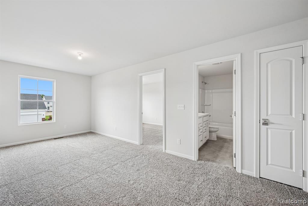27106 GALLOP Way, Saline, MI 48176 — Photo 24