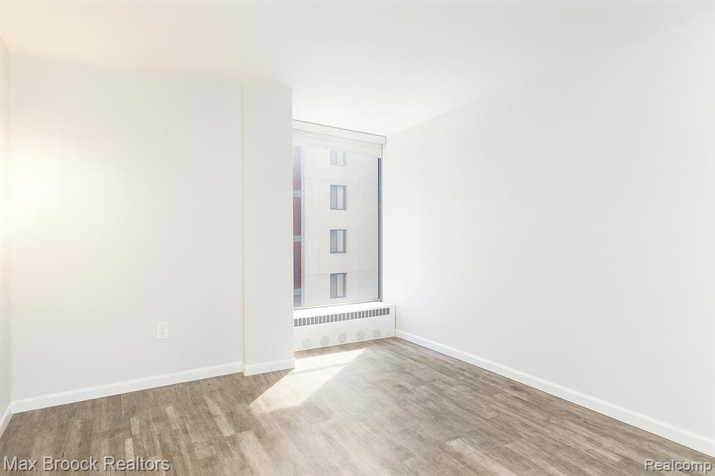 8200 E Jefferson Avenue, 1107, Detroit, MI 48214 — Photo 14