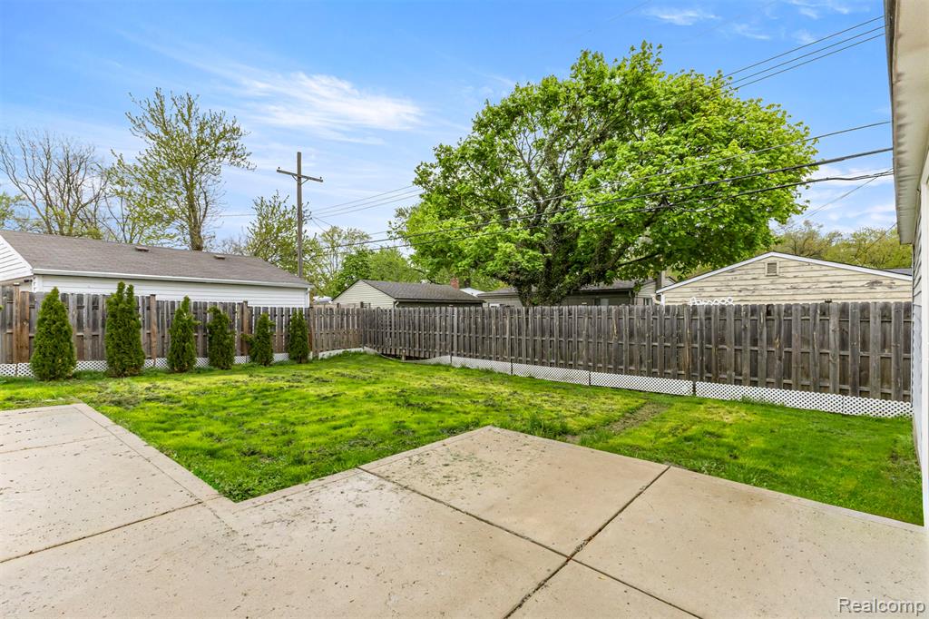 5367 Vivian Street, Dearborn Heights, MI 48125 — Photo 28