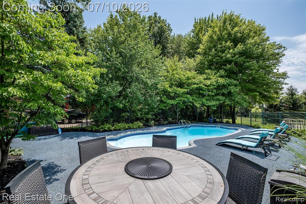 4488 Philip, Commerce Twp, MI 48382 — Photo 60