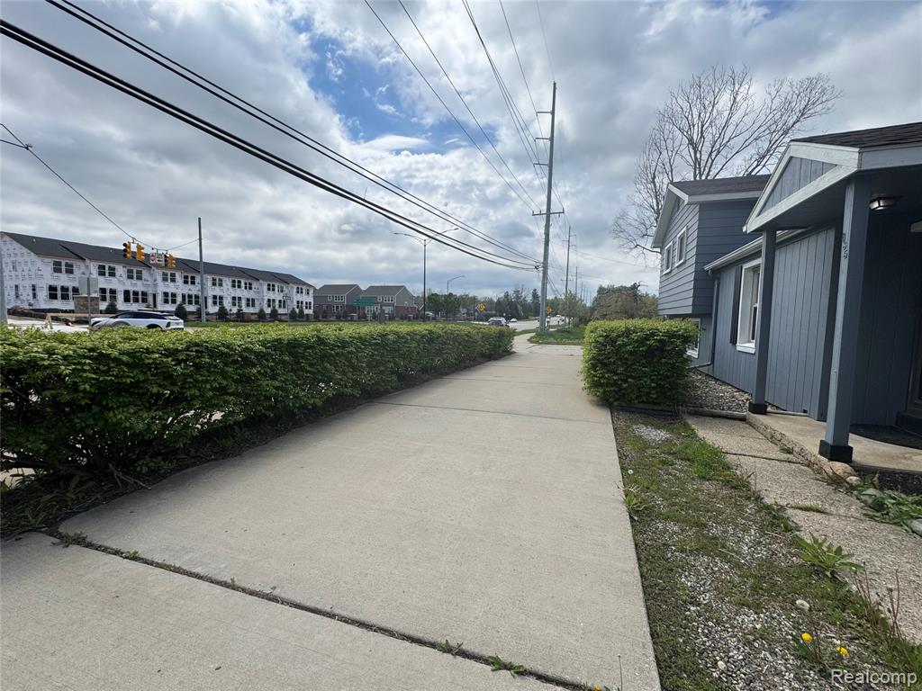 835 E Long Lake Road, Troy, MI 48085 — Photo 4