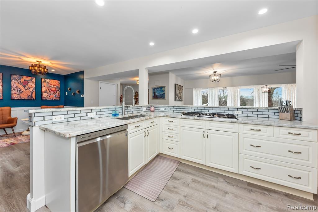 4710 Whitman Circle, Ann Arbor, MI 48103 — Photo 19