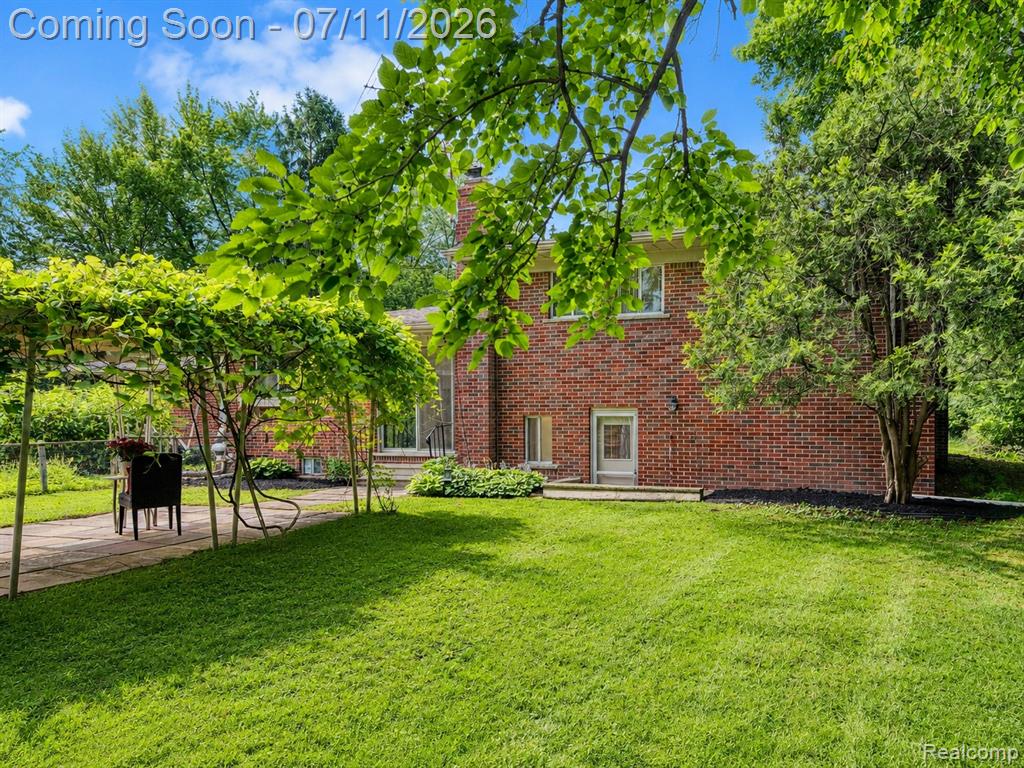 6970 Wing Lake Road, Bloomfield Hills, MI 48301 — Photo 40