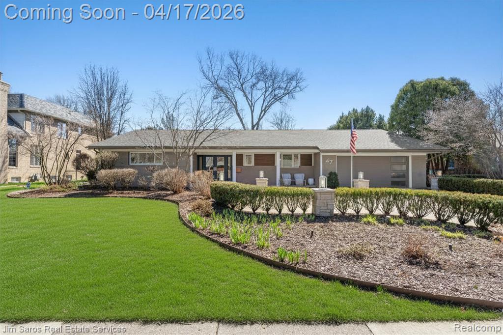 47 Roslyn Road, Grosse Pointe Shores, MI 48236 — front exterior