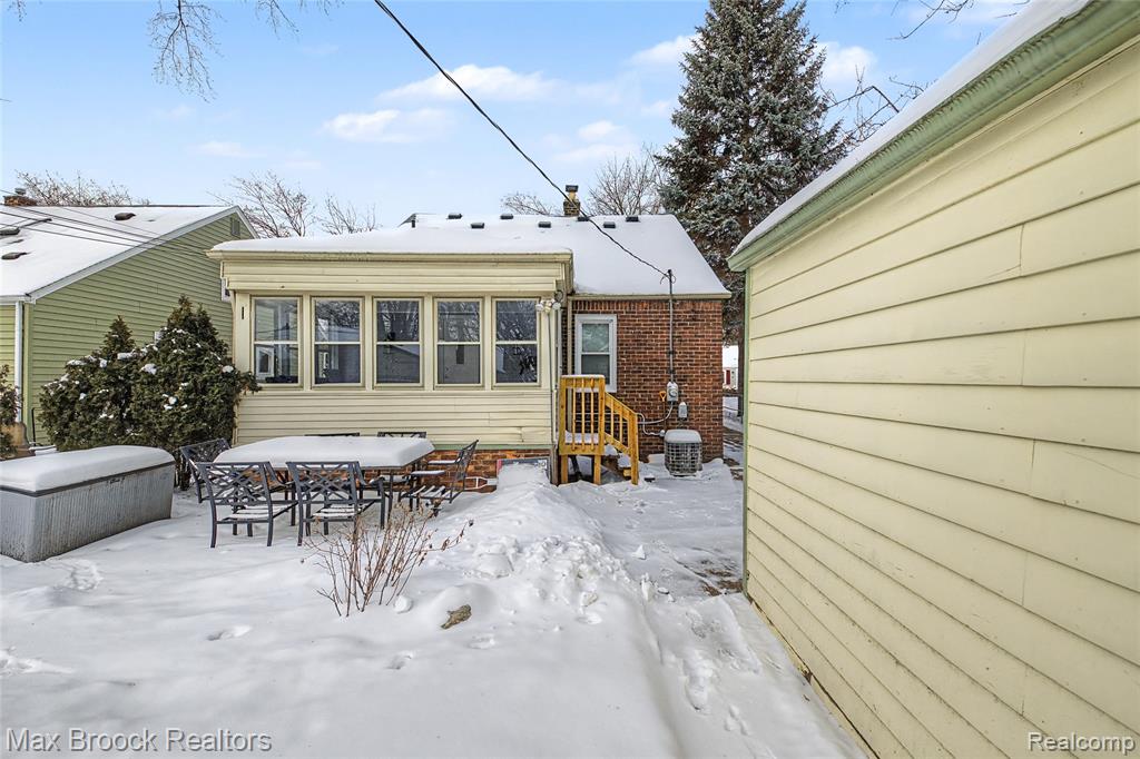 823 McLean Avenue, Royal Oak, MI 48067 — Photo 18