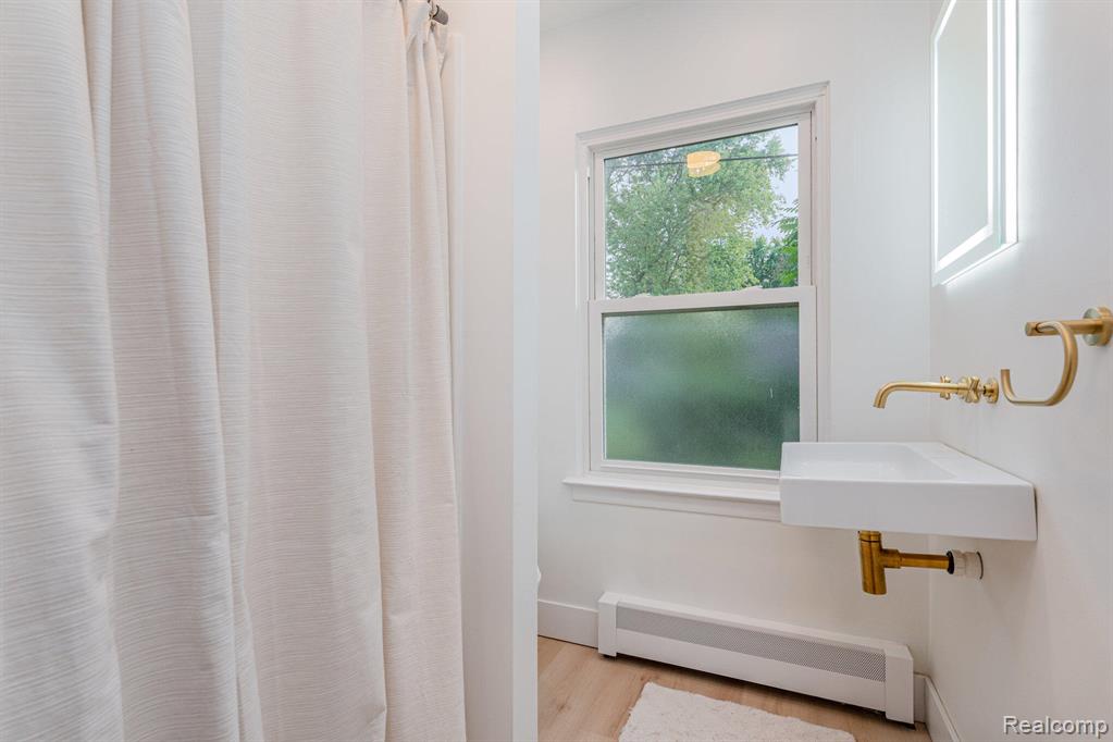 5447 Kasemeyer Road, Bay City, MI 48706 — Photo 19