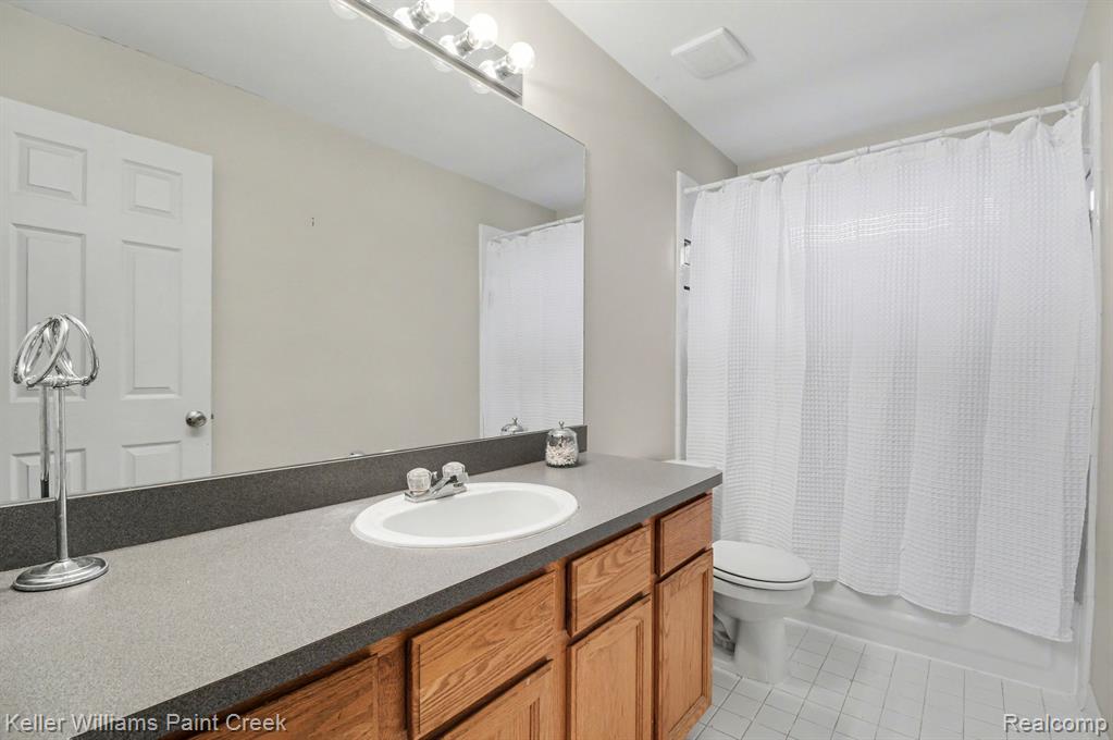 6425 Golf View Drive, Clarkston, MI — Photo 17