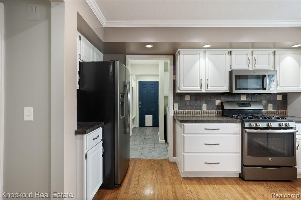 640 Timberwood Lane, Saginaw, MI 48609 — Photo 46