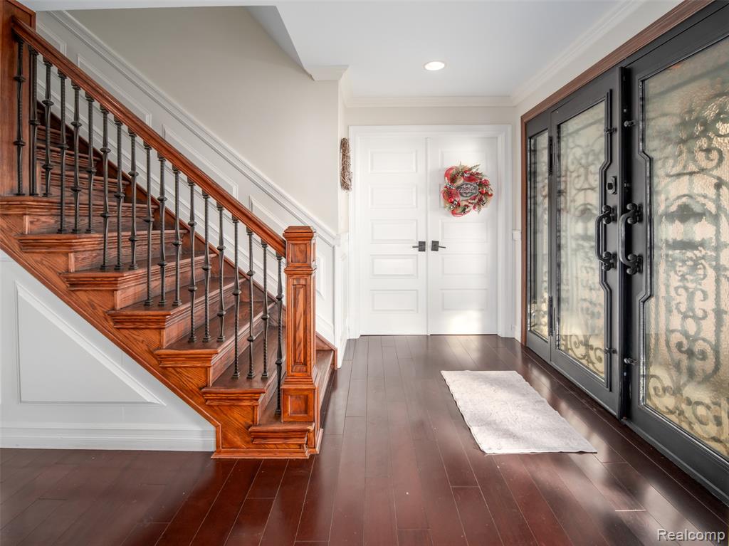 23750 E River Road, Grosse Ile, MI, 48138