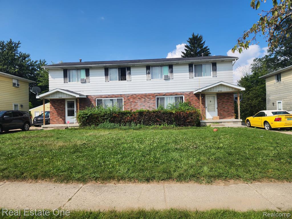 5750/5752 ORCHARD Court, Lansing, MI 48911 — Photo 2