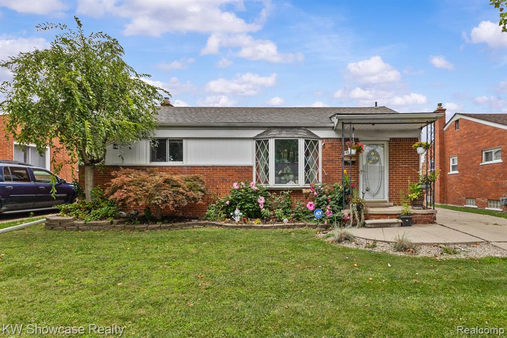 13330 Peach Street, Southgate, MI 48195