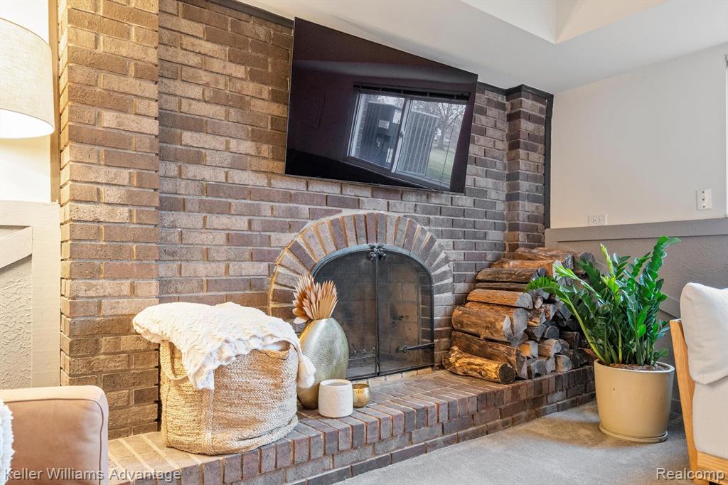 43924 ORLEANS, Canton, MI 48187 — Photo 34