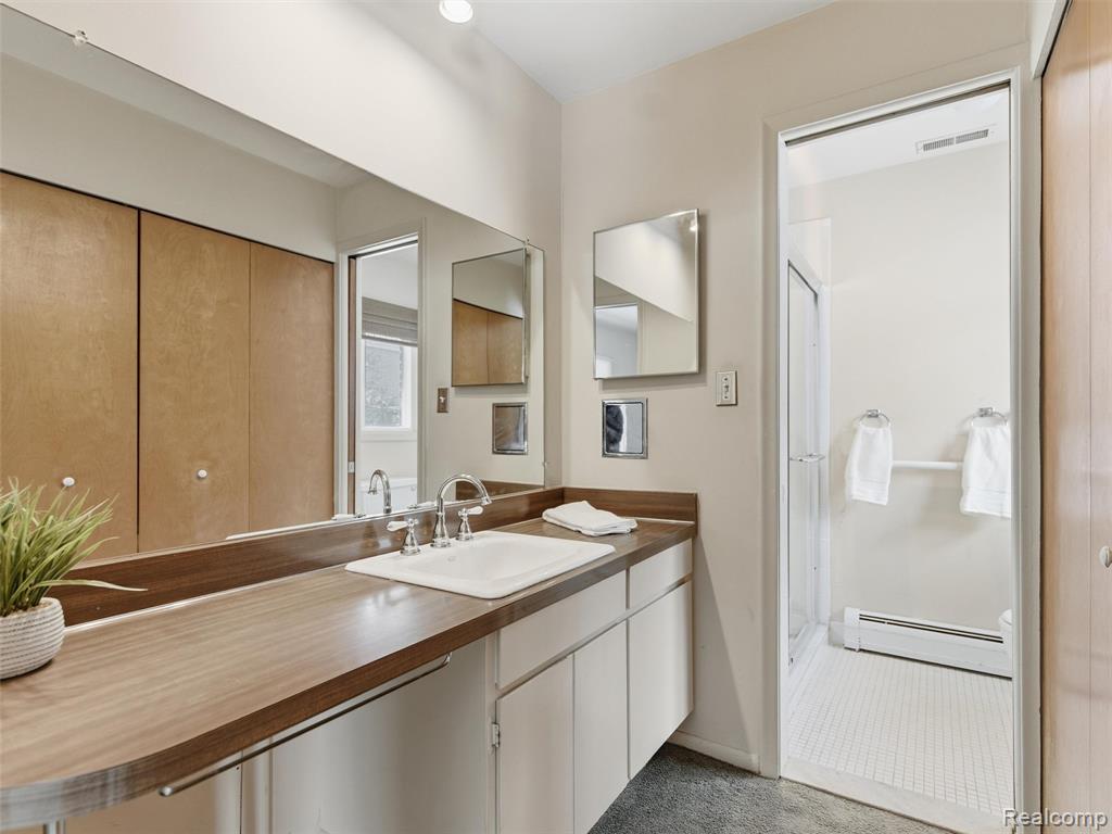 2950 Aspen Lane, Bloomfield, MI 48302 — Photo 18