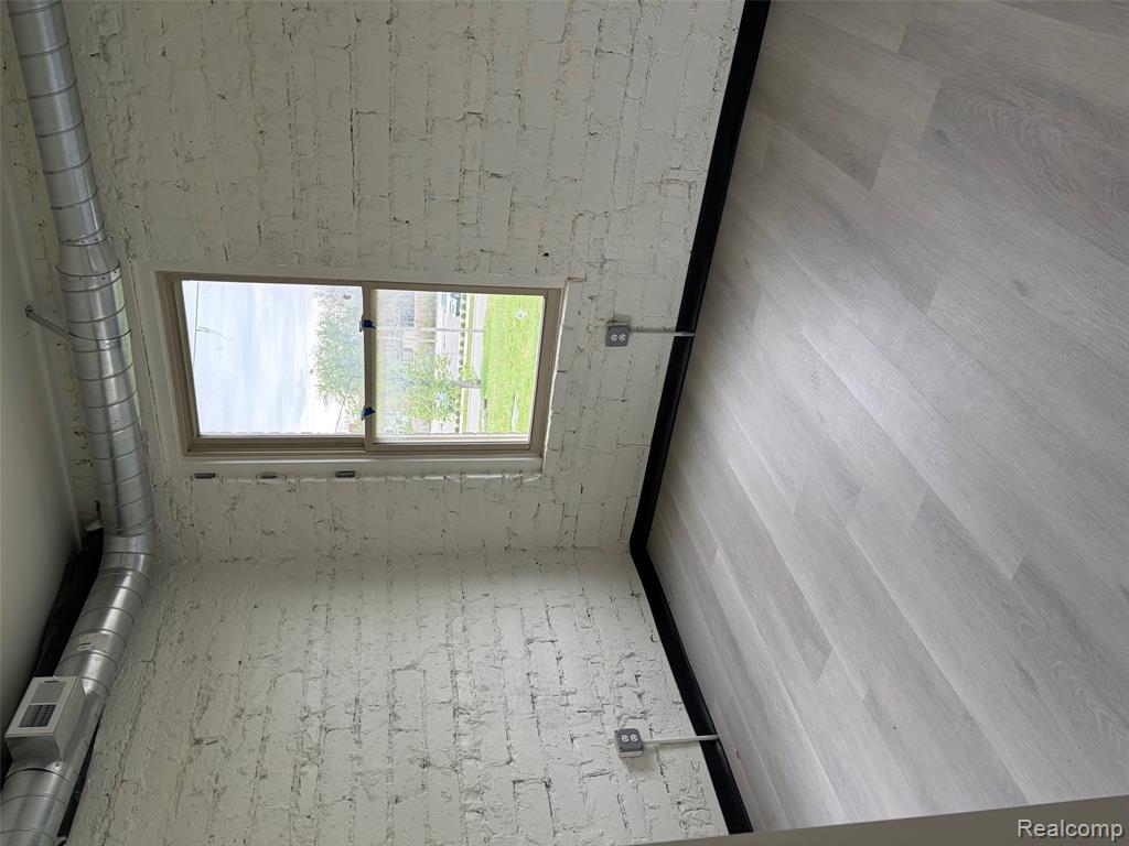 30 E PHILADELPHIA Street, Detroit, MI 48202 — Photo 26