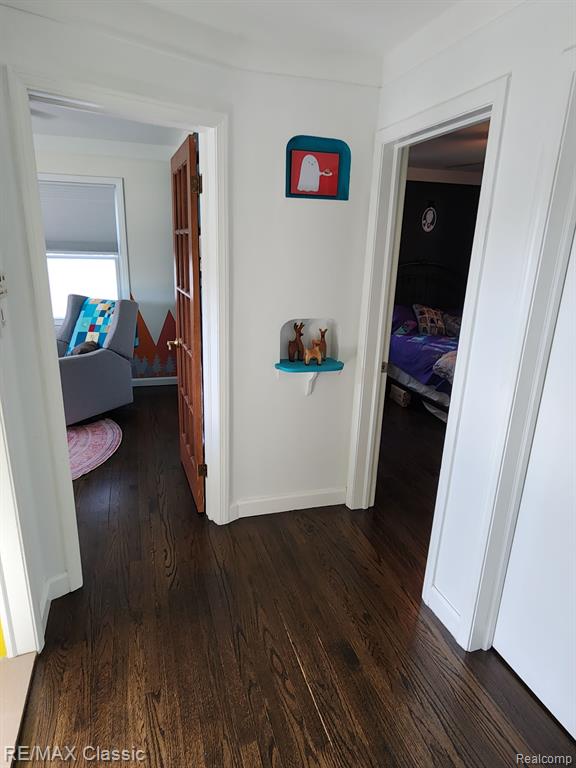 621 SYMES Avenue, Royal Oak, MI 48067 — Photo 14