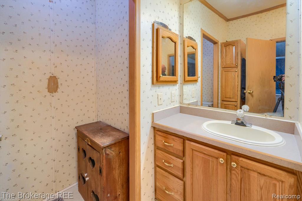8247 N Center Road, Mount Morris, MI 48458 — Photo 37