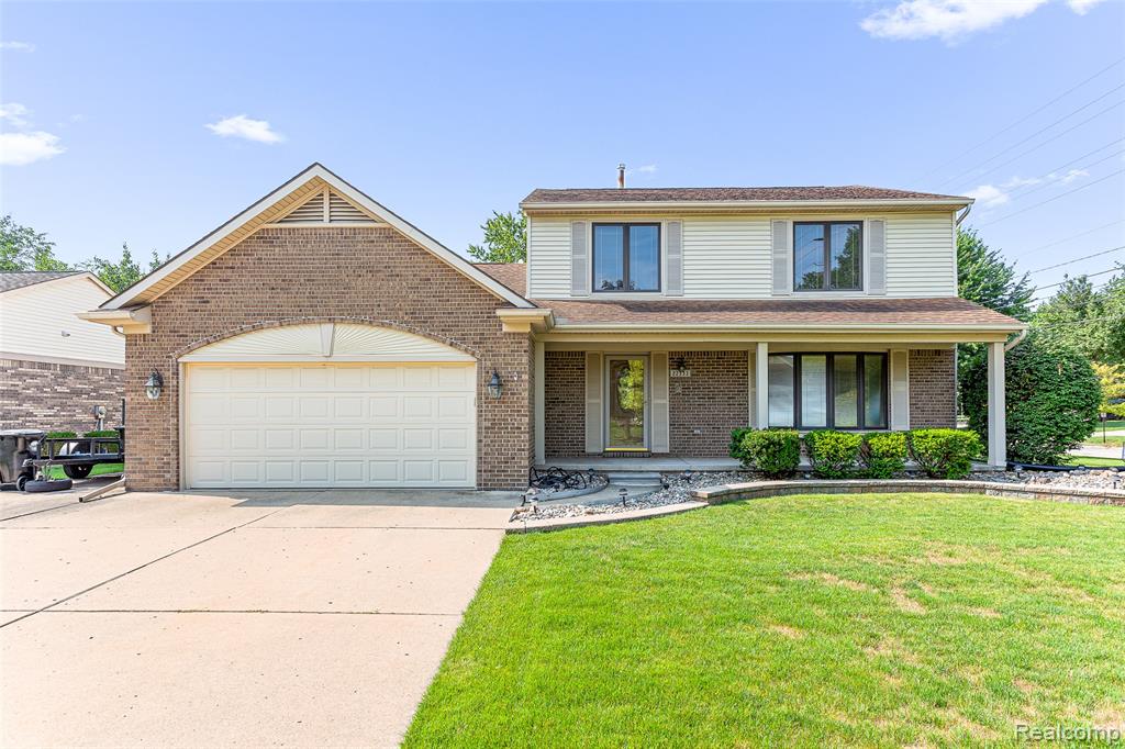 22333 Crestwood Street, Trenton, MI 48183