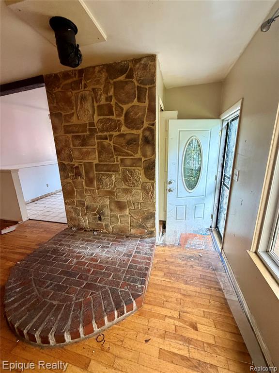 430 W Alma Avenue, Flint, MI 48505 — Photo 4