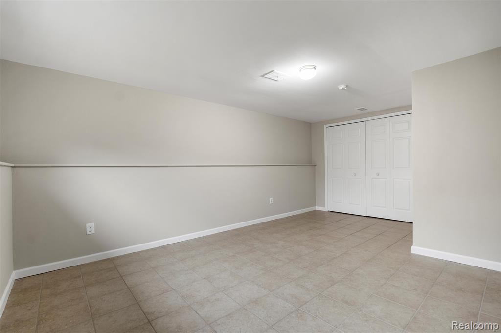 890 Darwin Place Court, Rochester Hills, MI 48307 — Photo 24