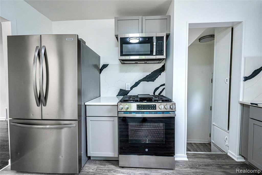 13680 Borgman Street, Oak Park, MI 48237 — Photo 4