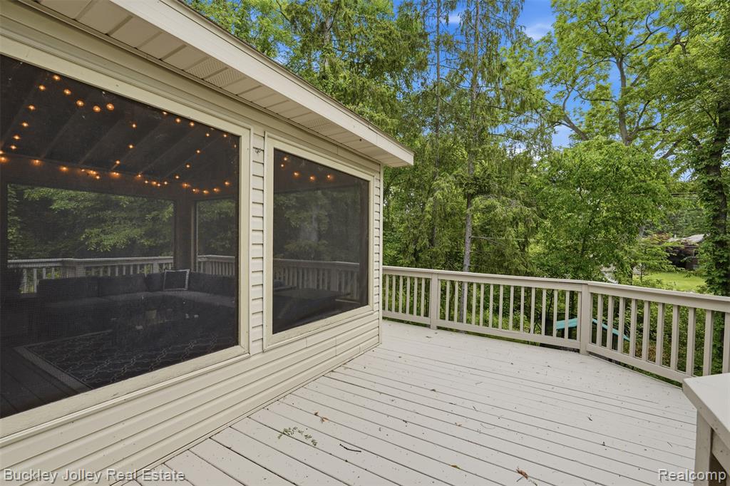 7829 Hillside Lakes Drive, Brighton, MI 48116 — Photo 34